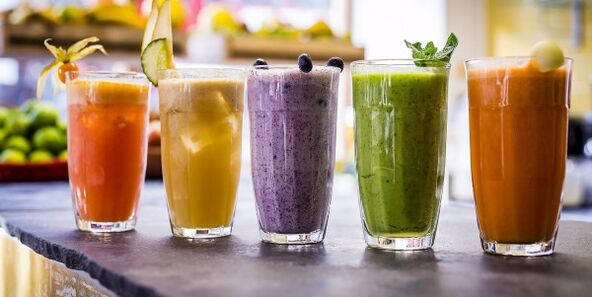 Delicious smoothies prepared according to the rules of weight loss and body cleansing